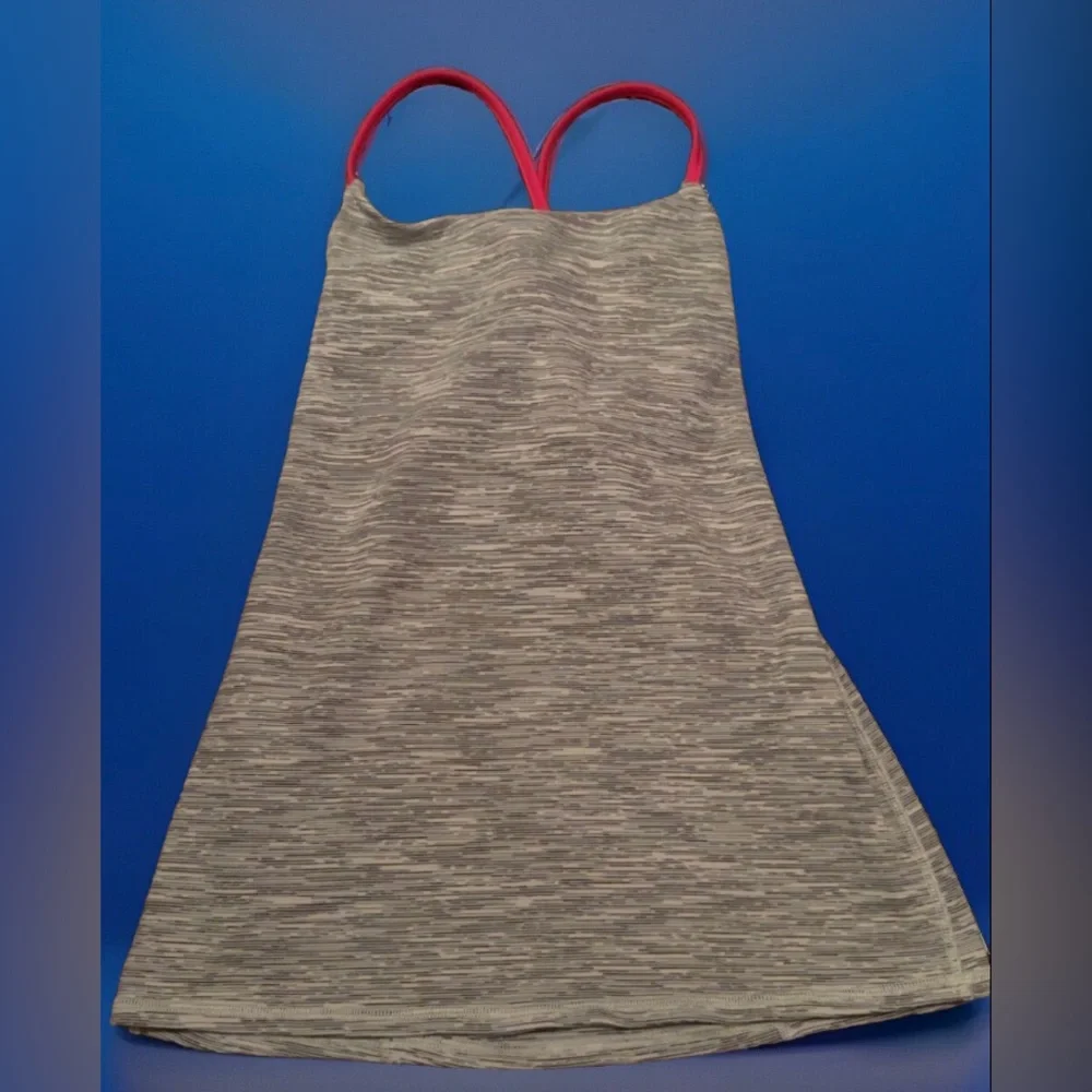 Lululemon dancing warrior strappy tank top size 6 - Picture 3 of 5